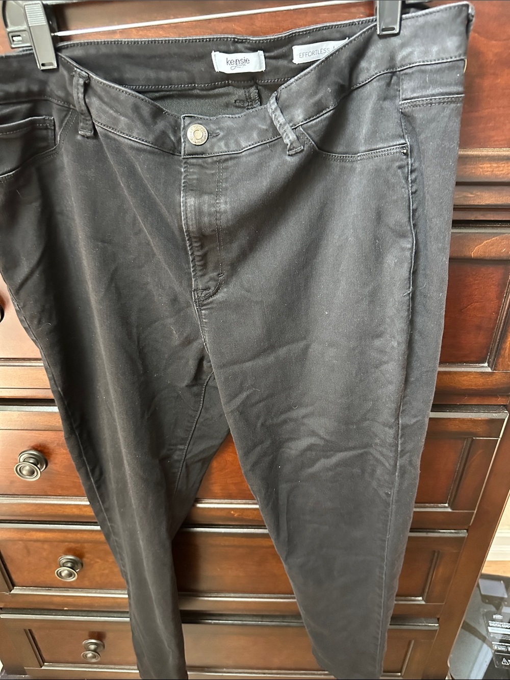 Kensie Skinny Jeans - Black